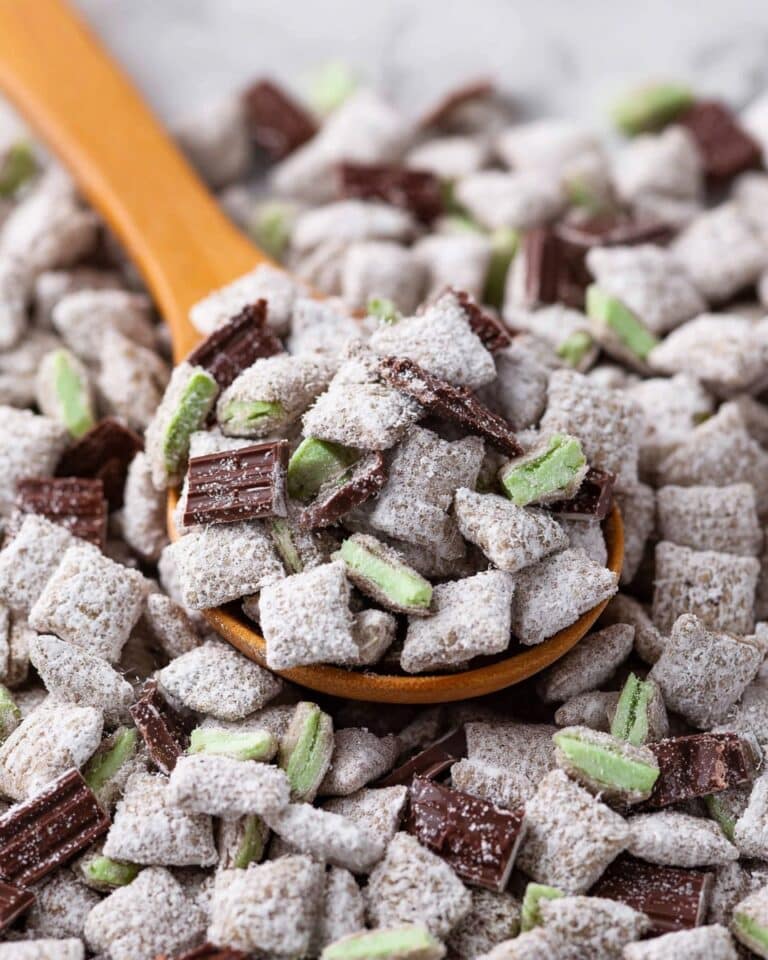 Mint Chocolate Puppy Chow Recipe